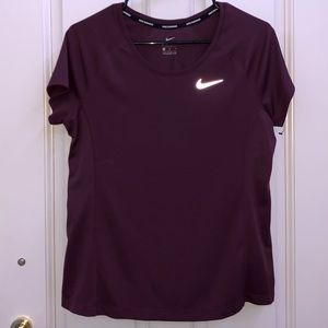 NIKE - Nike running t-shirt